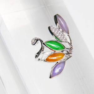 Color (Green/Violet/Yellow)